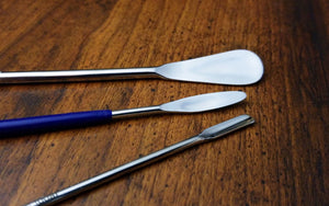 Our stainless-steel spoonlets are perfect for handling dry and liquid materials in minute qualities